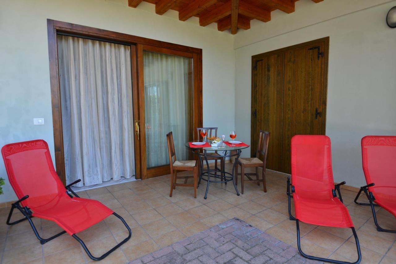 Antiche Mura Casa Vacanze Puegnago del Garda Exterior photo