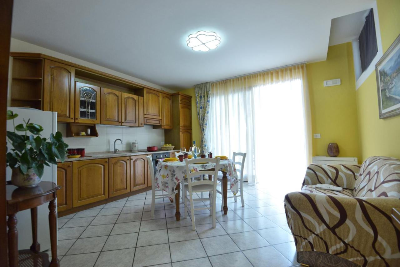 Antiche Mura Casa Vacanze Puegnago del Garda Exterior photo